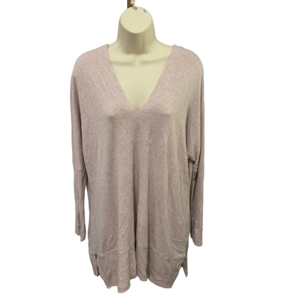 NWT Chance or Fate Blush colored soft oversized sweater 3/4 sleeve Large‎ Vneck